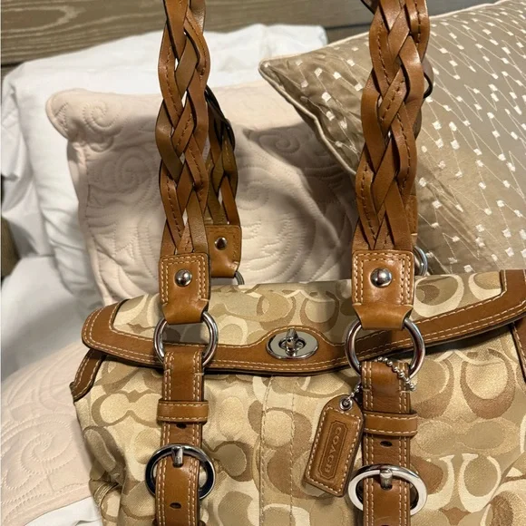 Coach Chelsea Optic Signature Jacquard/Leather Satchel - Picture 5 of 13